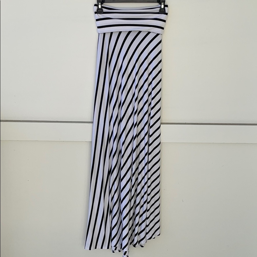 Bebe Maxi Skirt